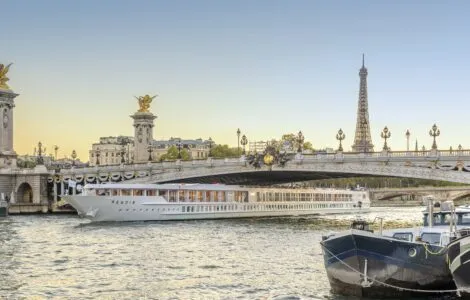 Image de mise en avant pour WEEK-END DE FETE EN CROISIERE SUR LA SEINE