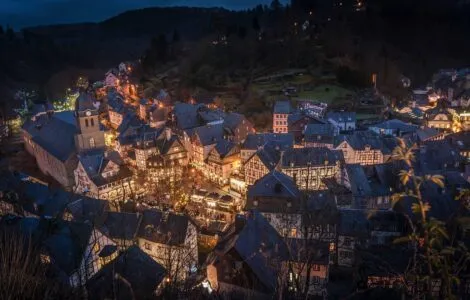 Image de mise en avant pour MARCHE DE NOEL AIX LA CHAPELLE ET MONSCHAU