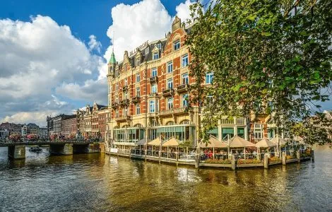Image de mise en avant pour AMSTERDAM EN LIBERTE